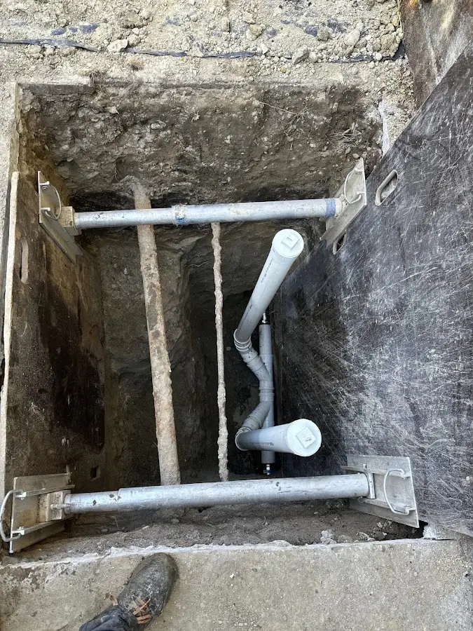 Experienced plumber completing Drain Cleaning work in Palm Harbor